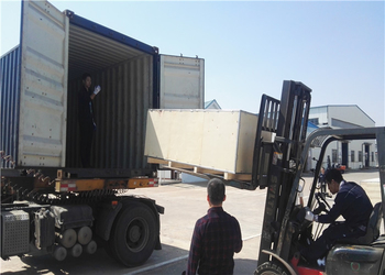 Đang tải lưu hóa băng tải khớp băng tải đến container